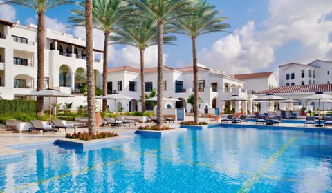 Property building, Pool view, Swimming pool, sunbed