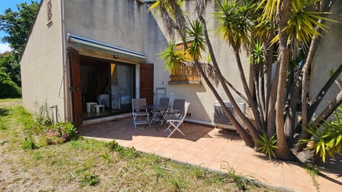 Property building, Patio