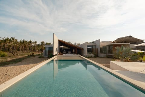Day, Natural landscape, Swimming pool