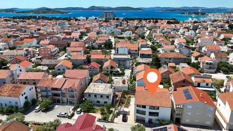 Facade/entrance, Bird's eye view, City view, Sea view