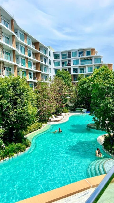 Garden, Swimming pool