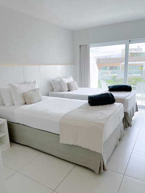 Bedroom, Quiet street view