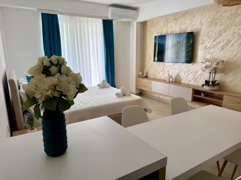 Living room, Bedroom