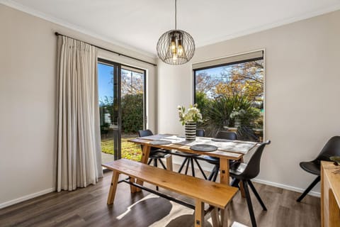 Dining area, Garden view