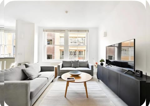 Property building, TV and multimedia, Living room, Seating area