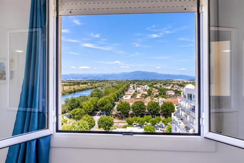 Natural landscape, Bird's eye view, View (from property/room), Mountain view