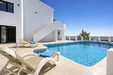 Solarium, Sea view, Swimming pool