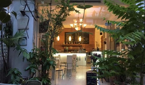 Lounge or bar