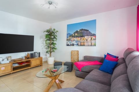 Property building, Living room