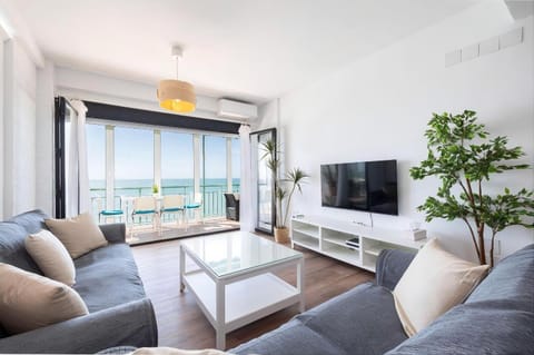 TV and multimedia, Living room, Sea view