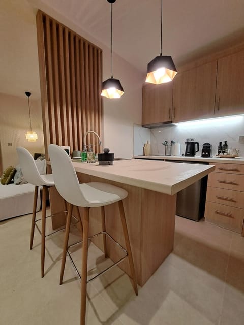 Coffee/tea facilities, Kitchen or kitchenette, Dining area