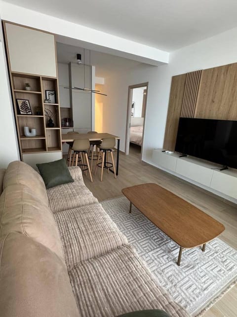 Communal lounge/ TV room, TV and multimedia, Living room, Seating area