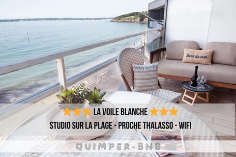 Natural landscape, Balcony/Terrace, Dining area, Sea view