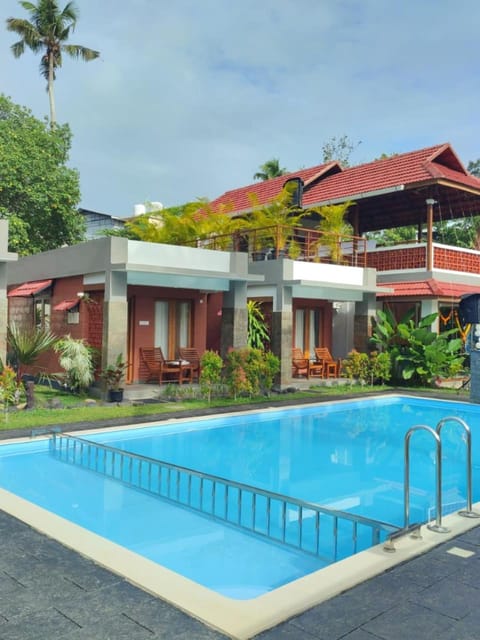 Swimming pool, Swimming pool
