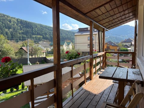 Natural landscape, View (from property/room), Balcony/Terrace, Dining area, Mountain view