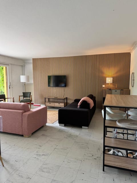 Communal lounge/ TV room, Living room, Lounge or bar, Seating area