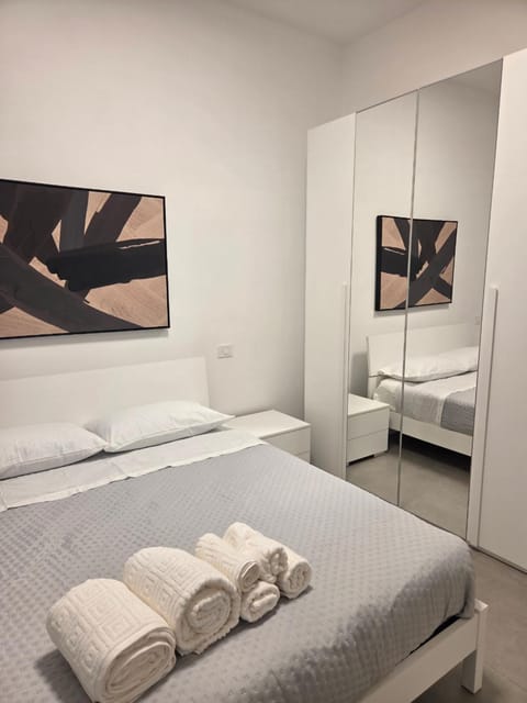 Bed, Photo of the whole room, Bedroom, towels, wardrobe