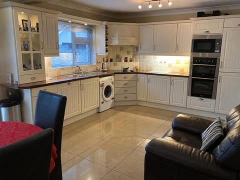 dishwasher, toaster, washing machine