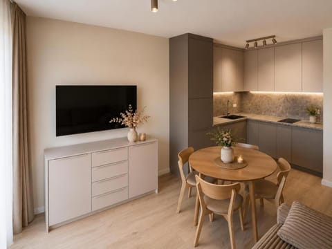 TV and multimedia, Kitchen or kitchenette, Dining area