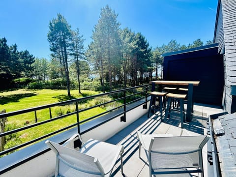 View (from property/room), Balcony/Terrace, Garden view