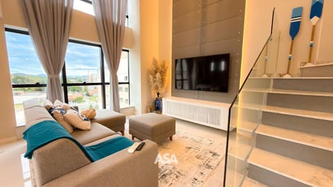 Communal lounge/ TV room