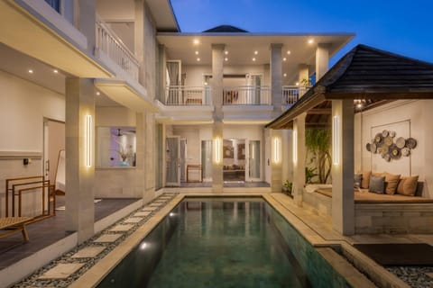 Property building, Communal lounge/ TV room, Facade/entrance, Night, View (from property/room), Living room, Other, Photo of the whole room, Decorative detail, Seating area, On site, Swimming pool, Location, Sunset, sunbed