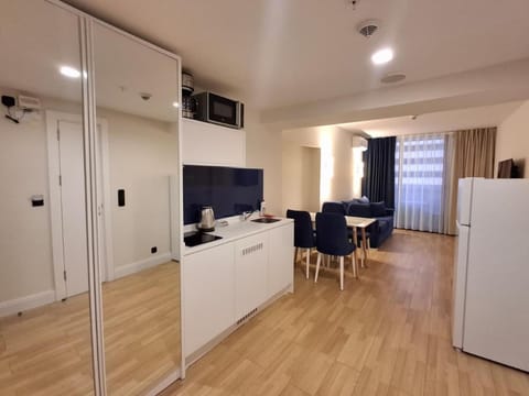Kitchen or kitchenette, Living room, kitchen, kitchen