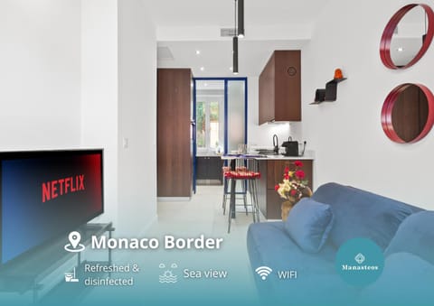 TV and multimedia, Living room, Seating area, air conditioner
