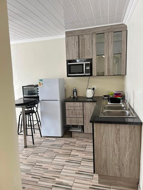 microwave, kitchen