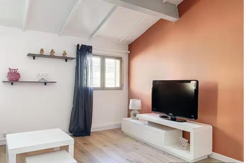 Communal lounge/ TV room, TV and multimedia