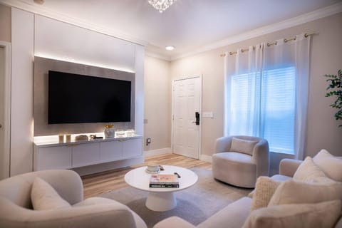 Communal lounge/ TV room, Living room
