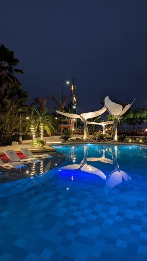 Pool view, Swimming pool