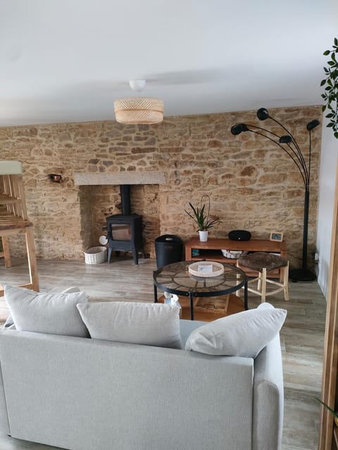 Living room, fireplace