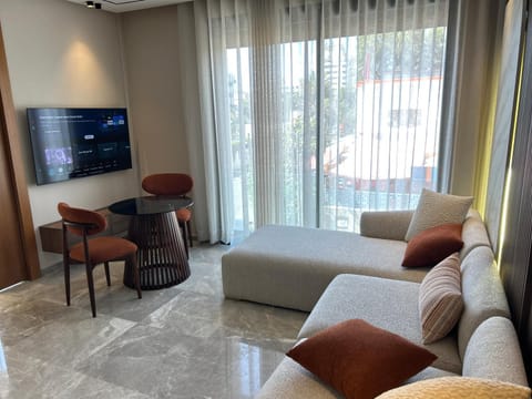 Communal lounge/ TV room, Living room, Seating area