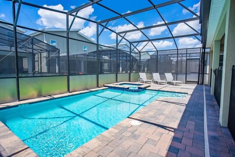 Hot Tub, Swimming pool