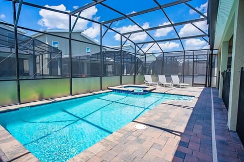 Hot Tub, Swimming pool