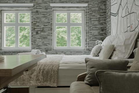 View (from property/room), View (from property/room), Seating area, Bedroom, City view, City view
