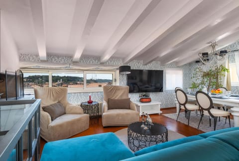 Communal lounge/ TV room, Living room