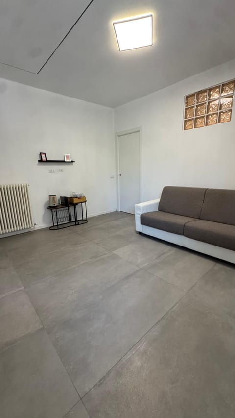 Living room, Seating area, internet