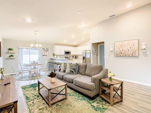 Communal lounge/ TV room, Living room