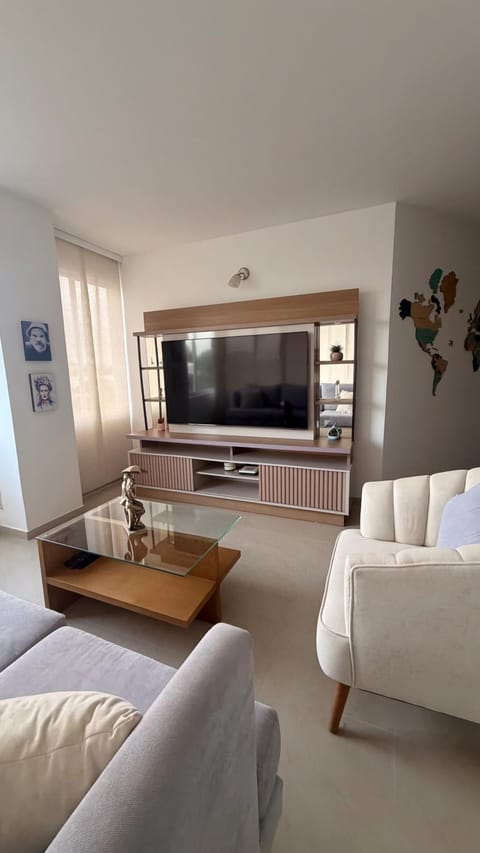 Communal lounge/ TV room, TV and multimedia, Living room, Evening entertainment