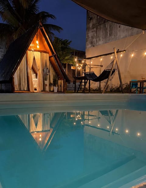 Property building, Swimming pool, sunbed
