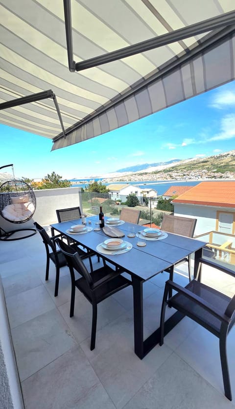 Day, Natural landscape, View (from property/room), Balcony/Terrace