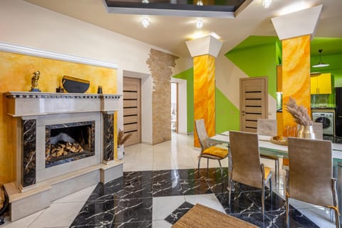 TV and multimedia, Living room, Seating area, flat iron