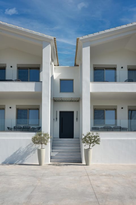 Property building, Facade/entrance
