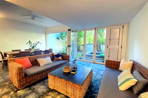 Balcony/Terrace, Balcony/Terrace