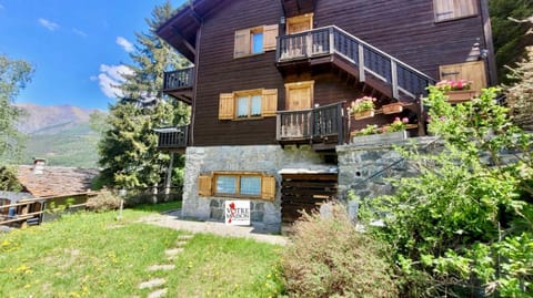 Property building, Facade/entrance, Mountain view