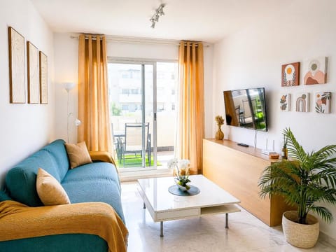TV and multimedia, Balcony/Terrace, Living room, Dining area, heating, internet