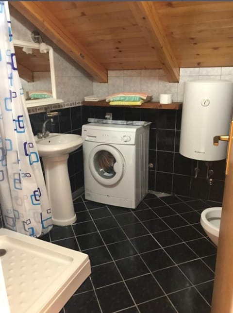 Shower, Toilet, washing machine
