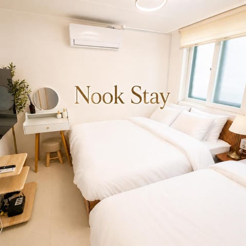 Bed, Bedroom, air conditioner